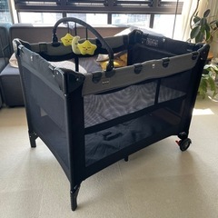 【定価16,500円】カトージ折りたたみベビーベッドの画像