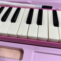 鍵盤ハーモニカ　YAMAHA P32-E ピンクの画像
