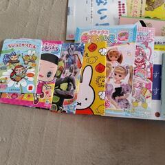 ぬりえ、絵本、図鑑の画像