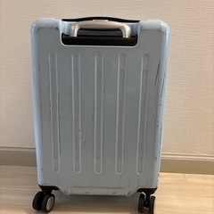 無料　ジャンク品　40l　機内持ち込みサイズスーツケースの画像