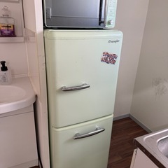 単身向け冷蔵庫と電子レンジ