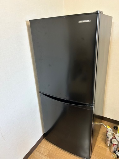 冷蔵庫　142L 2023年製