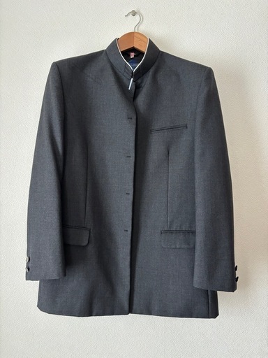 定価の半額以下！福岡大学附属大濠高等学校制服　男子180A 76  （夏用ズボン✖️2・冬用✖️1）未使用ソックス25〜27付き