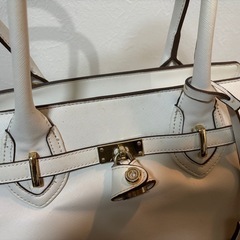 サマンサタバサのバックの画像