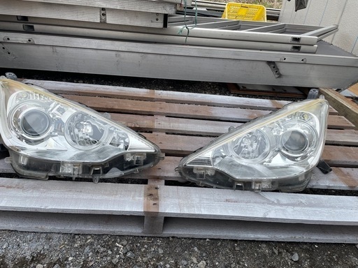 Aqua純正ヘッドライト