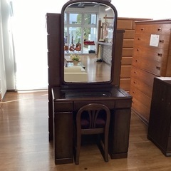 ドレッサー　イス付き【町田市再生家具】243419