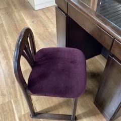 ドレッサー　イス付き【町田市再生家具】243419