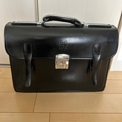 隼人工業のカバン