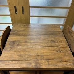 [お取引先決定]木目調　2人掛けダイニングテーブルセットの画像