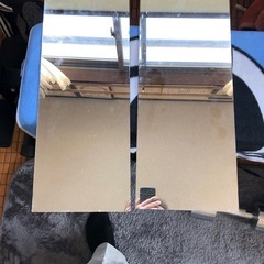 姿見半分にわれました。あげます。