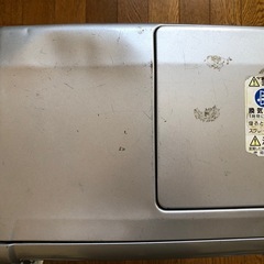 石油ファンヒーターの画像