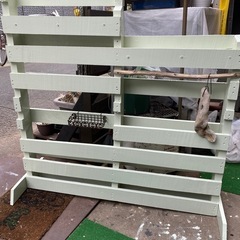 パレット　木製　木材の画像