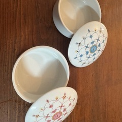 有田焼 錦松梅が入ってた器 ２個セット