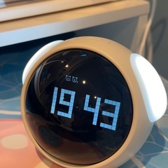 目覚まし時計の画像