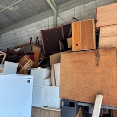 古家具、廃家具、廃材の画像