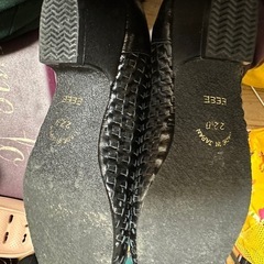 らくりん 靴 22.5の画像