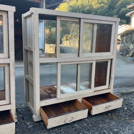 什器　収納　キャビネット　アンティーク　ビンテージ　パン屋