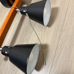 4灯シーリングライトの画像