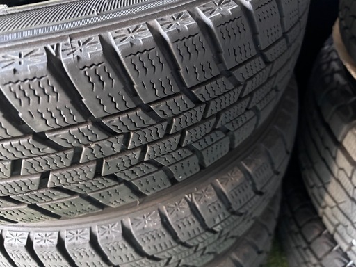 スタッドレス