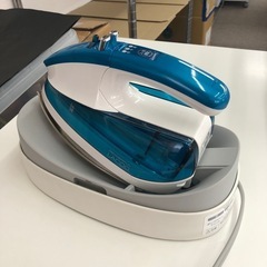 TOSHIBA コードレススチームアイロンの画像
