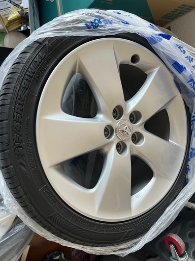 30プリウスツーリングホイール