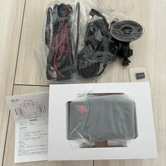 ❣️お値下げしました❣️ドライブレコーダー 前後カメラ 3.0インチIPS液晶画面 32GBカード付きの画像
