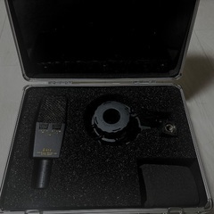 akg AKG C414