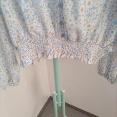 レイカズンの花柄ブラウス（新品）の画像