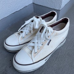 スニーカーの画像