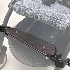 ベビーカーなどに　足置きホルダー