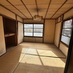 何と二世帯AP駅近倉庫にいかが？🧡リノベ好きな方なら住める…