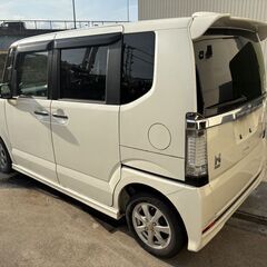 平成25年　NBOXカスタムG　SS　白　車検2年付の画像