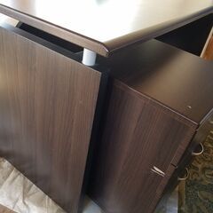 商談中】ニトリ　システムデスク　脇机付き　中古品ですの画像
