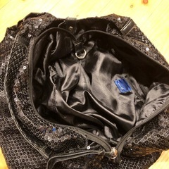 キラキラショルダーバッグの画像