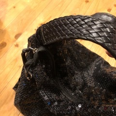 キラキラショルダーバッグの画像