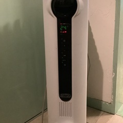 デロンギ　オイルヒーター　JRE0812 DeLonghi デロンギ オイルヒーターの画像