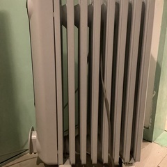デロンギ　オイルヒーター　JRE0812 DeLonghi デロ...