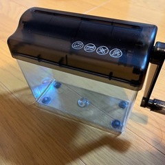 ハンディー　シュレッダー