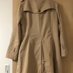 【7月中処分】期間限定 2WAY コムサイズム トレンチ ベージュ Lの画像