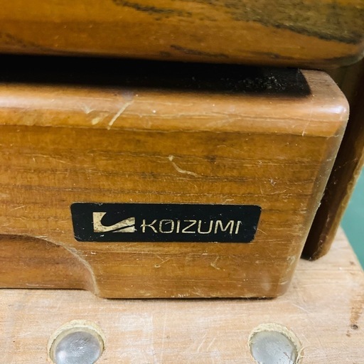 値下げ　KOIZUMI 背面ミラー 扉付き ガラスショーケース KKA-3926 天然木　 値下げ KOIZUMI 背面ミラー 扉付き ガラスショーケース KKA-3926 天然木