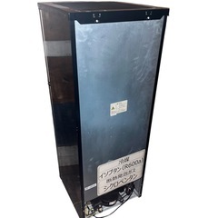 【ジ0310-04】高級感あるシルバーデザイン‼️アズマ　冷蔵庫　　2020年の画像