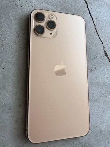 iPhone11pro 携帯 スマホ 本体 スマホケース付き アイフォン11プロの 