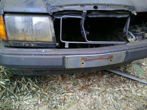 Mベンツ124-300Eフロントバンパー販売運送別価格33000