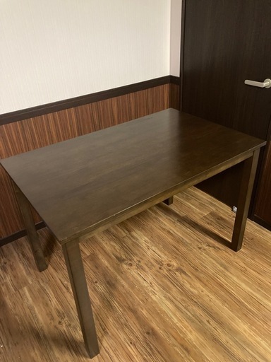 ダイニングテーブル