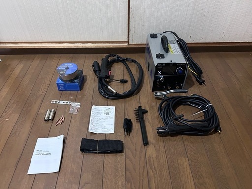Harukiku MIG135ノンガス半自動溶接機 100V 200V兼用