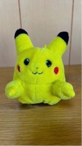 初期ピカチュウ　リュック　レトロ　TOMY ポケモン ピカチュウ