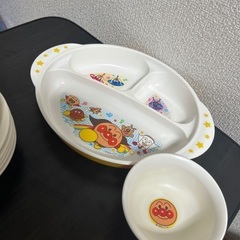 アンパンマン食器の画像