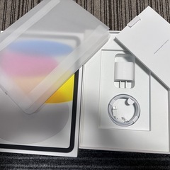 iPad第１０世代Wi-Fi⭐︎使用7日⭐︎極美品⭐︎カバー付きの画像