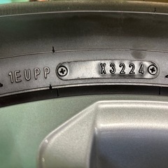ランクル300AX 純正ホイール　走行100キロ 純正ホイールナット付きの画像