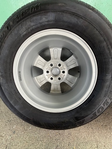ランクル300AX 純正ホイール　走行100キロ 純正ホイールナット付き